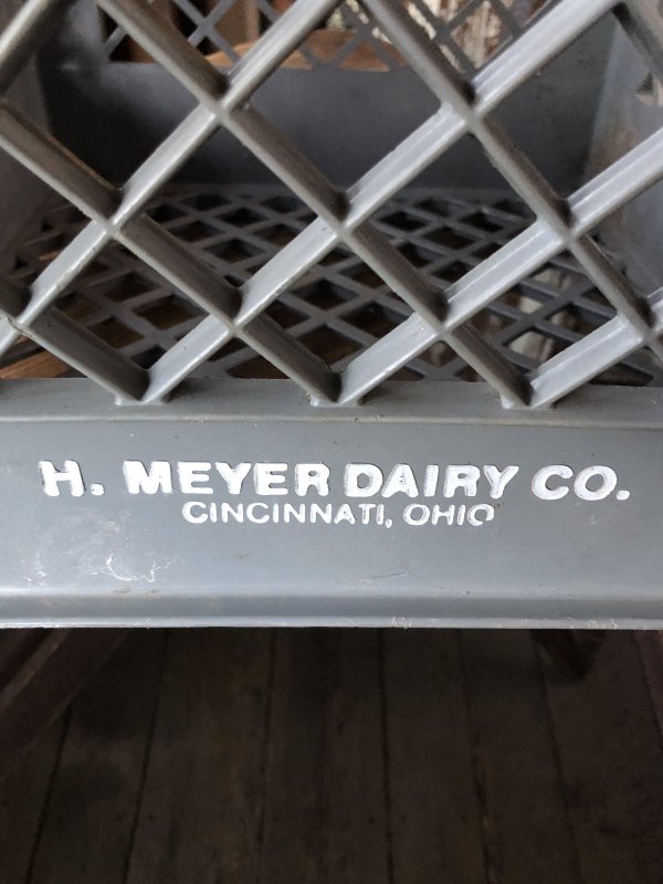 画像4: Vintage USA  DAIRY FOODS Heavy Duty Plastic Milk Crate H.MEYER DAIRY CO. (N) 