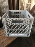 画像1: Vintage USA  DAIRY FOODS Heavy Duty Plastic Milk Crate FOSTER FARMS (P)  (1)
