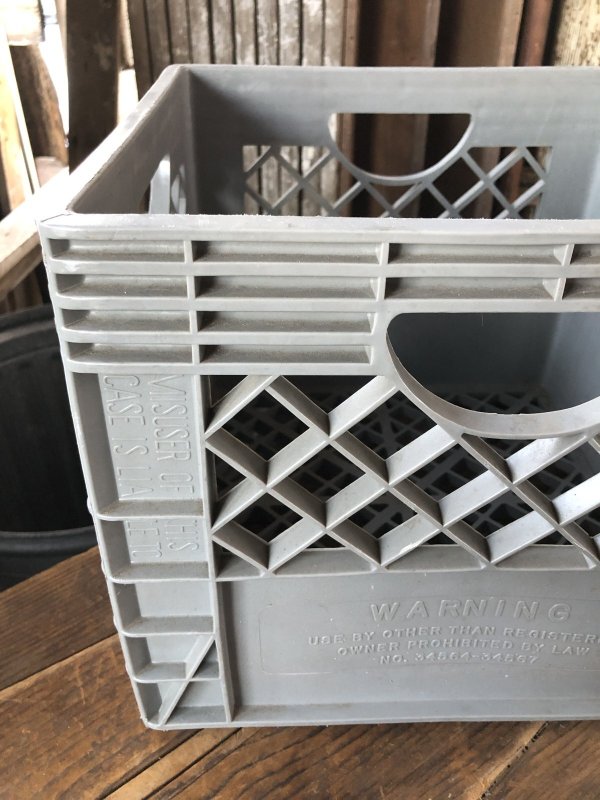 画像5: Vintage USA  DAIRY FOODS Heavy Duty Plastic Milk Crate Foremost (O) 