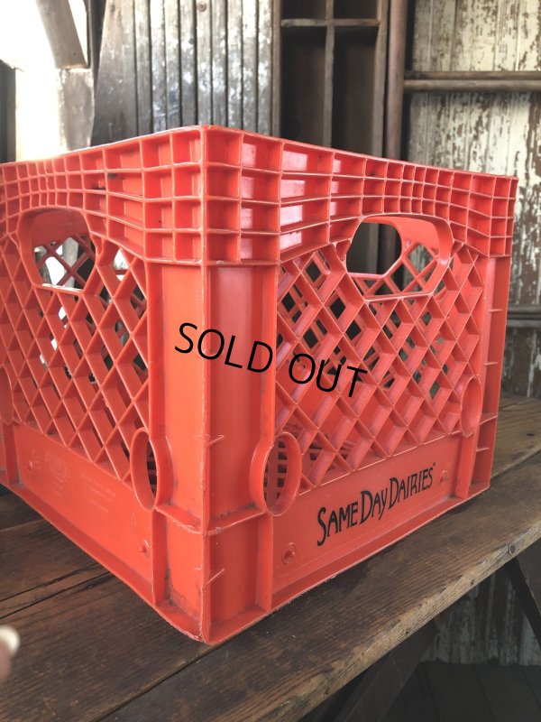 画像3: Vintage USA  DAIRY FOODS Heavy Duty Plastic Milk Crate SAME DAY DAYRIES (R) 