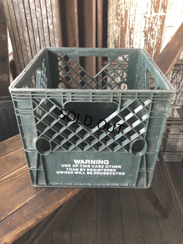 画像2: Vintage USA  DAIRY FOODS Heavy Duty Plastic Milk Crate LOUIS Trauth Dairy Inc. (Q) 