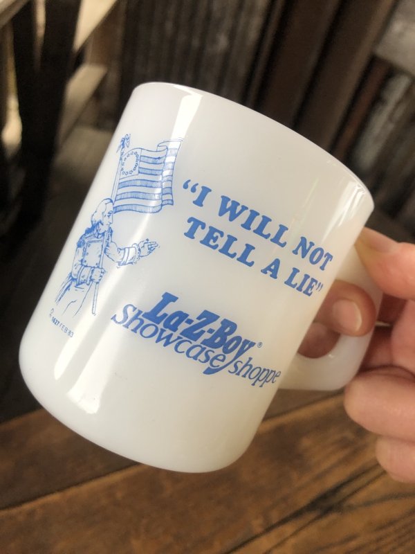 画像1: 80s Vintage Galaxy La-Z-Boy Showcase Shoppe Mug (A109)