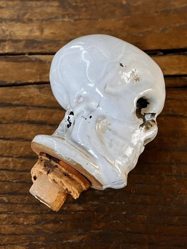 画像7: 50s Vintage SKULL " LAY OFF " Poison Decanter Bottle (A122)