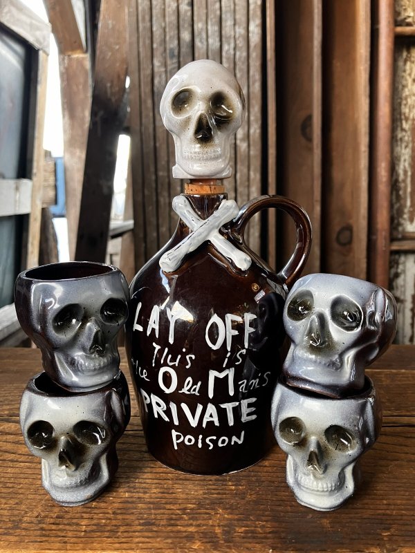 画像32: 50s Vintage SKULL " LAY OFF " Poison Decanter Bottle w/Shot Glass (B619)