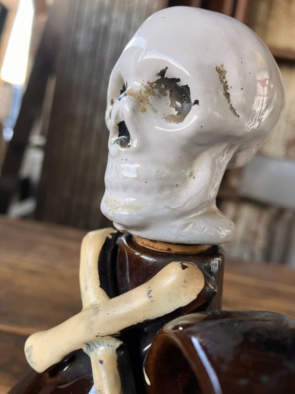 画像15: 50s Vintage SKULL " LAY OFF " Poison Decanter Bottle (A122)