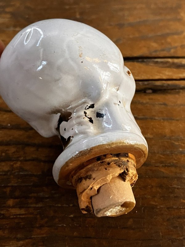 画像9: 50s Vintage SKULL " LAY OFF " Poison Decanter Bottle (A122)