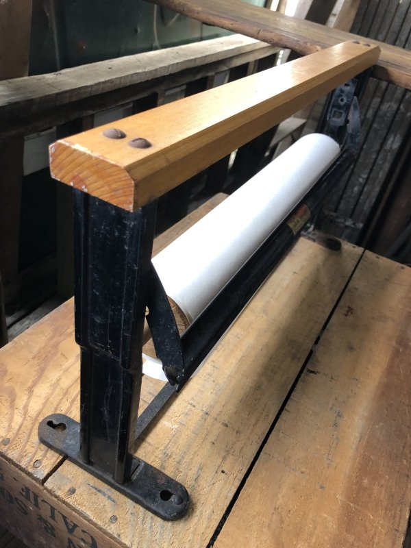 画像9: Vintage General Store Counter Top Paper Roll Holder Cutter Dispenser (A123) 