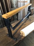 画像15: Vintage General Store Counter Top Paper Roll Holder Cutter Dispenser (A123)  (15)