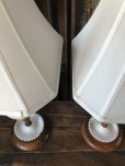 画像25: Vintage MCM Wood x Ceramic Table Lamp Set (A128) (25)