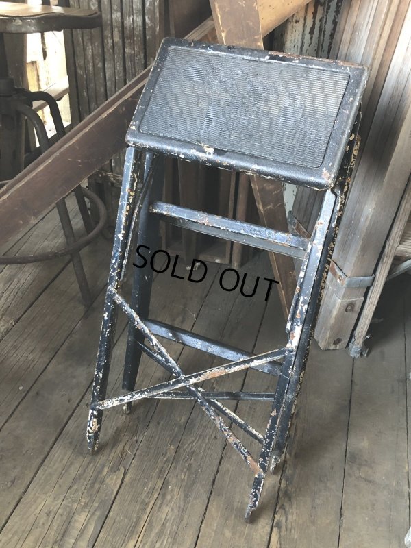画像15: Vintage Metal Step Ladder (A133)