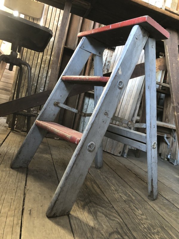 画像9: Vintage Wood Step Ladder (A132)