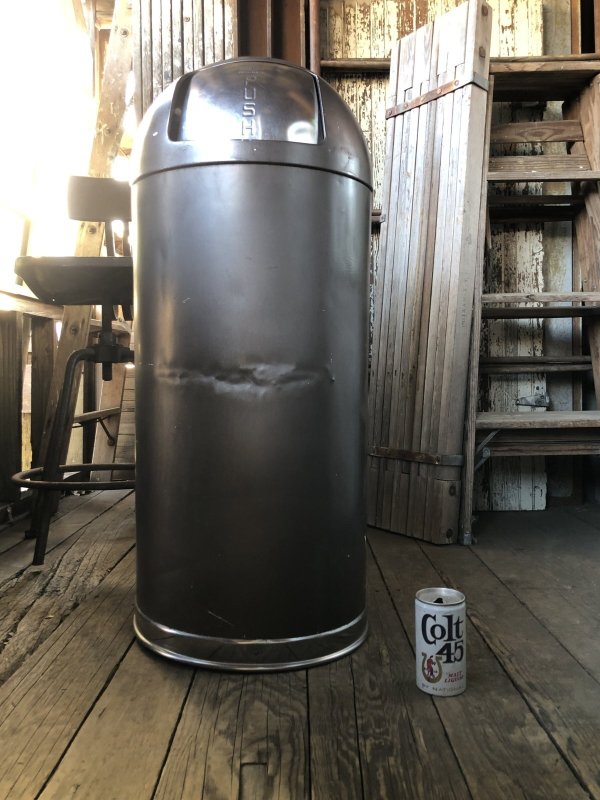 画像1: Vintage UNITED Pennsylvania Industrial Dome Top Torpedo Trash Can (A135)