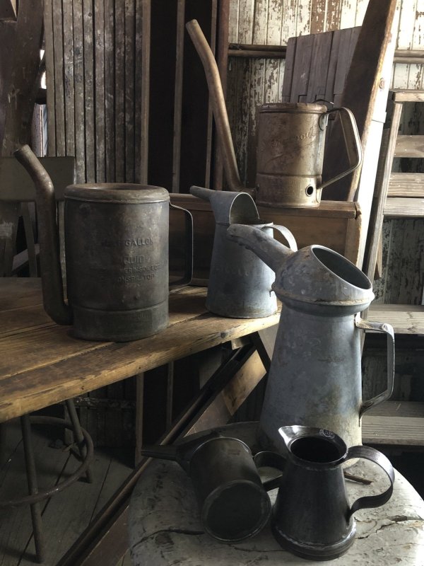 画像17: Vintage Half Gallon Oil Dispenser Jug Swing Pout (A141)