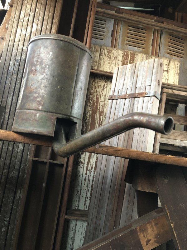 画像6: Vintage Half Gallon Oil Dispenser Jug Swing Pout (A141)