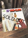 70s Vintage LP Sesame Street Bert & Ernie Sing-Along (A210) 