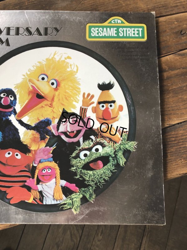 画像4: 70s Vintage LP Sesame Street 10TH ANNIVERSARY ALBUM (A204) 