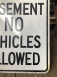 画像4: Vintage Road Sign UTILITY EASEMENT NO VEHICLES ALLOWED (A215) (4)