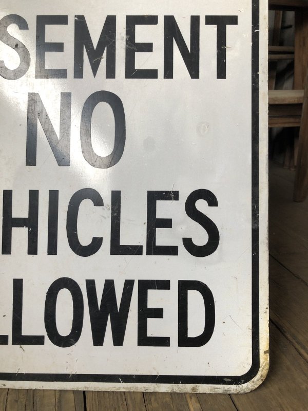 画像4: Vintage Road Sign UTILITY EASEMENT NO VEHICLES ALLOWED (A215)