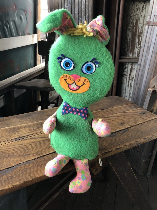 画像1: 60s Vintage Rascal Rabbit Pull String Plush Doll by Mattel (A223)