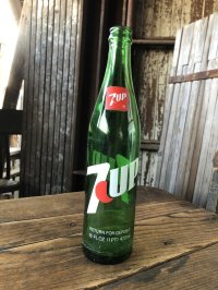70s Vintage 7UP Soda Green Glass Bottle 16FL OZ (A230) 