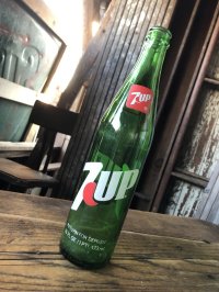 70s Vintage 7UP Soda Green Glass Bottle 16FL OZ (A227) 