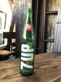 70s Vintage 7UP Soda Green Glass Bottle 16FL OZ (A235) 