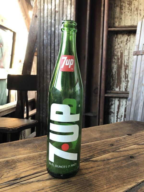 画像1: 70s Vintage 7UP Soda Green Glass Bottle 16FL OZ (A235) 