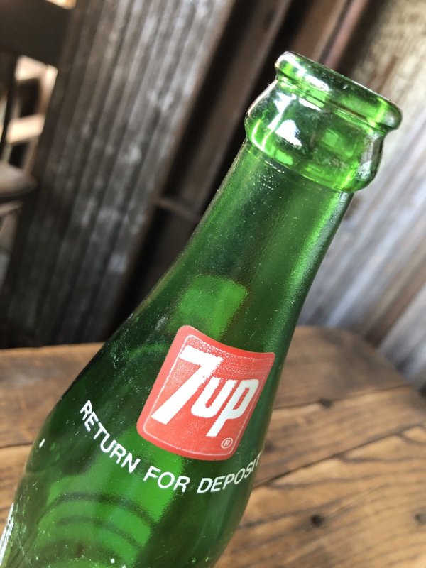 画像5: 70s Vintage 7UP Soda Green Glass Bottle 16FL OZ (A234) 