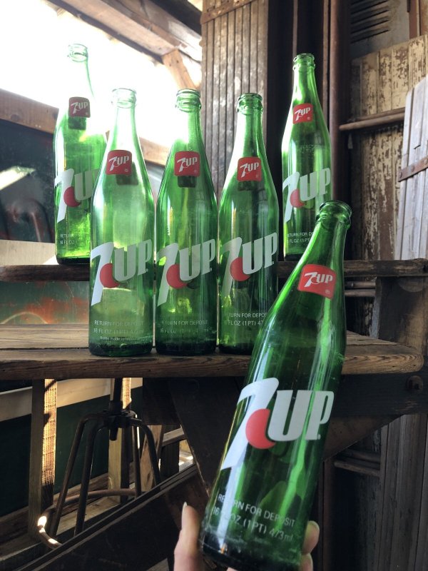 画像7: 70s Vintage 7UP Soda Green Glass Bottle 16FL OZ w/ 6 Pack Cardboard Carrier SET (A226) 