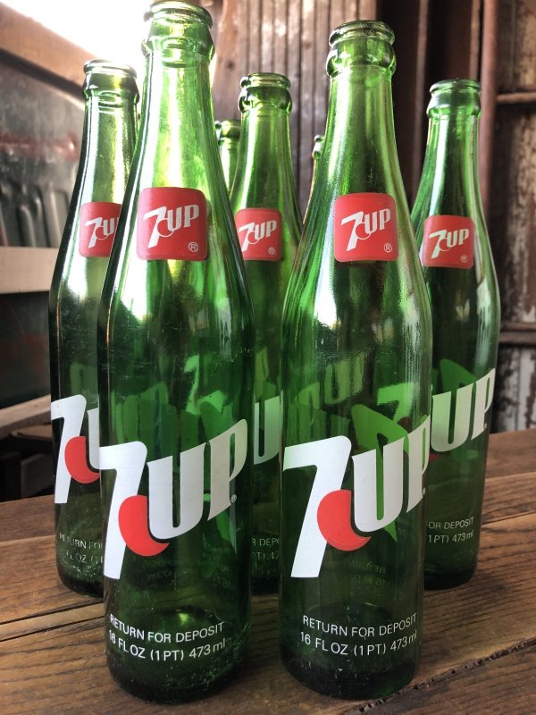 画像9: 70s Vintage 7UP Soda Green Glass Bottle 16FL OZ (A228) 