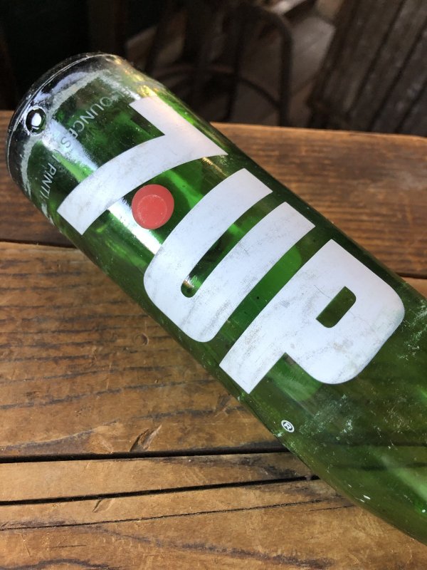 画像8: 70s Vintage 7UP Soda Green Glass Bottle 16FL OZ (A232) 