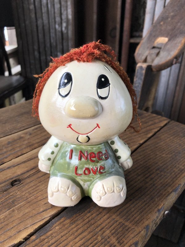画像2: 70s Vintage Russ Berrie Wilbur Family Wilbur and Friends Ceramic Bank I Need Love (A309)