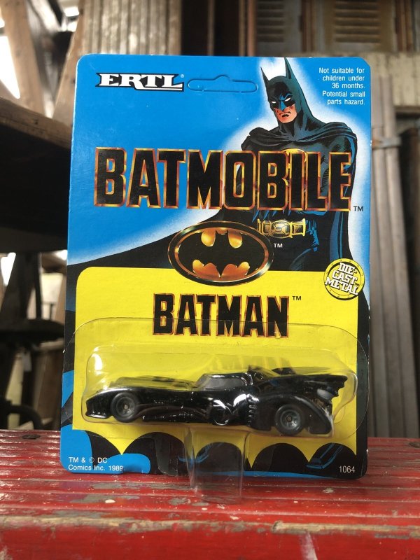 画像1: 80s Vintage Ertl BATMAN Batmobile 1/64 Diecast Car MOC (A324)