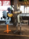 画像1: ntage R.Dakin Looney Tunes Road Runner and WILE E.COYOTE Figures (A360) (1)