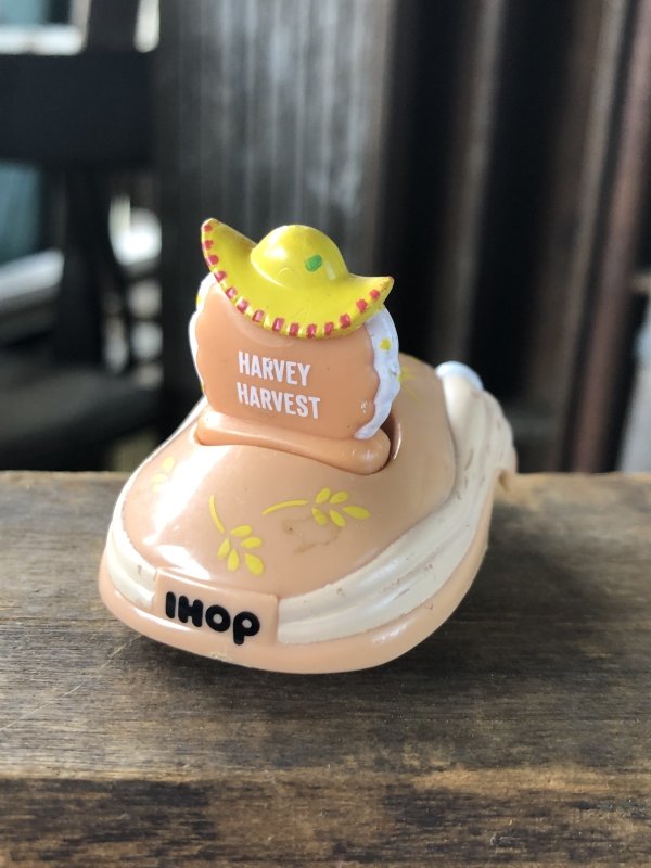 画像3: 90s Vintage IHOP Pancake Kids Meal Toy Pull-Back Car Harvest Harvey (A371)