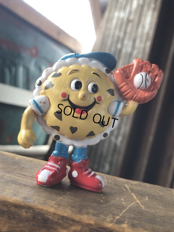 画像1: 90s Vintage IHOP Pancake Kids Meal Toy PVC Chocolate Chip Charlie (A373)