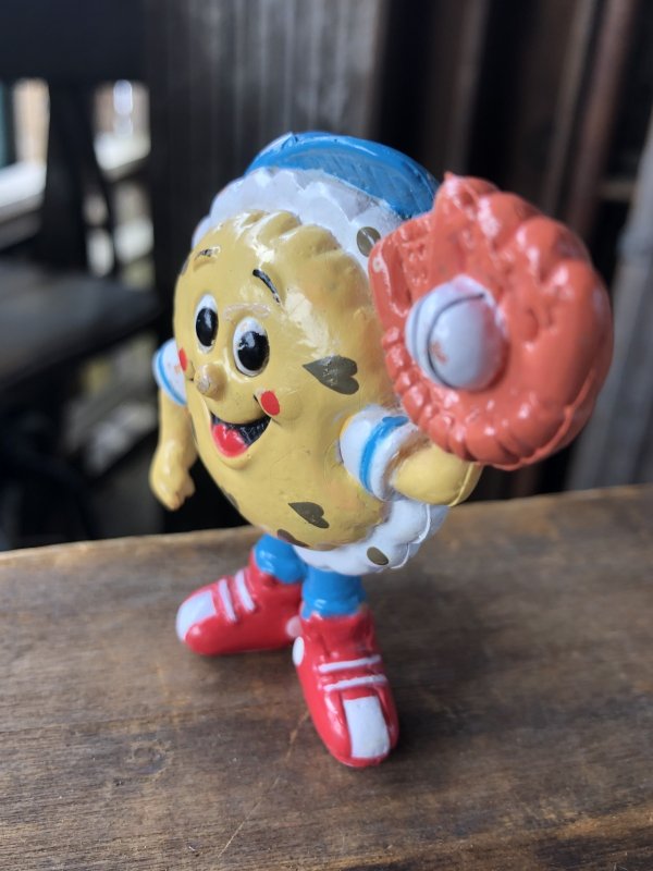 画像2: 90s Vintage IHOP Pancake Kids Meal Toy PVC Chocolate Chip Charlie (A373)