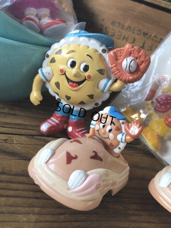 画像6: 90s Vintage IHOP Pancake Kids Meal Toy PVC Chocolate Chip Charlie (A373)