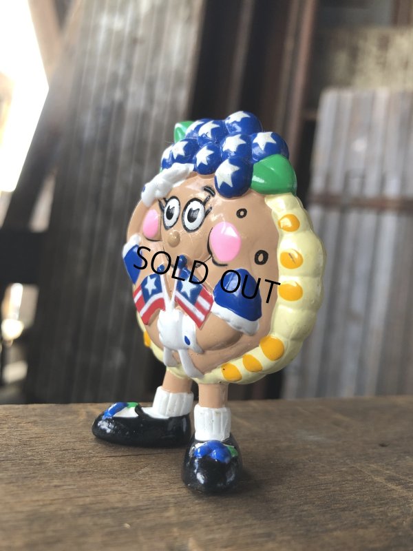 画像2: 90s Vintage IHOP Pancake Kids Meal Toy PVC Bonnie Blueberry (A378)