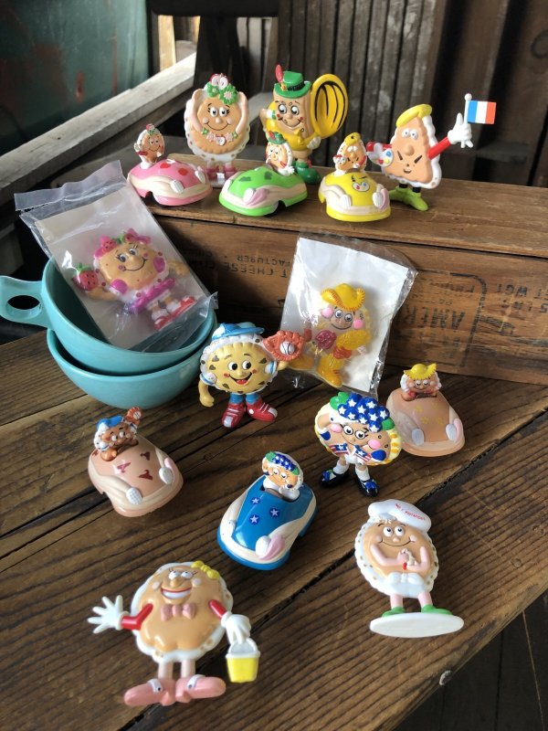 画像7: 90s Vintage IHOP Pancake Kids Meal Toy PVC Chocolate Chip Charlie (A373)