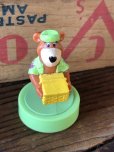 画像5: 90s Vintage Wendy's Hanna Barbera Meal Toy Summer Gliders Yogi Bear (A384) (5)