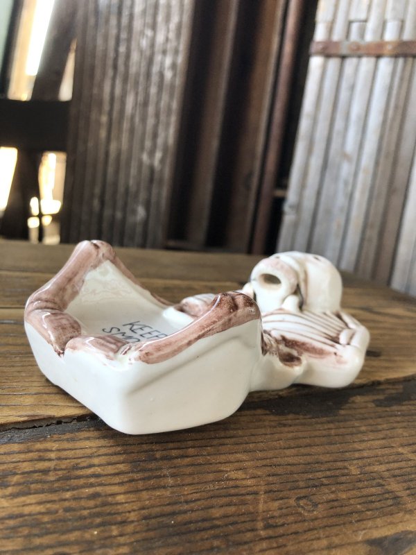 画像3: Vintage Nodding Skeleton KEEP ON SMOKING Ceramic Ashtray Made in JAPAN (A388)