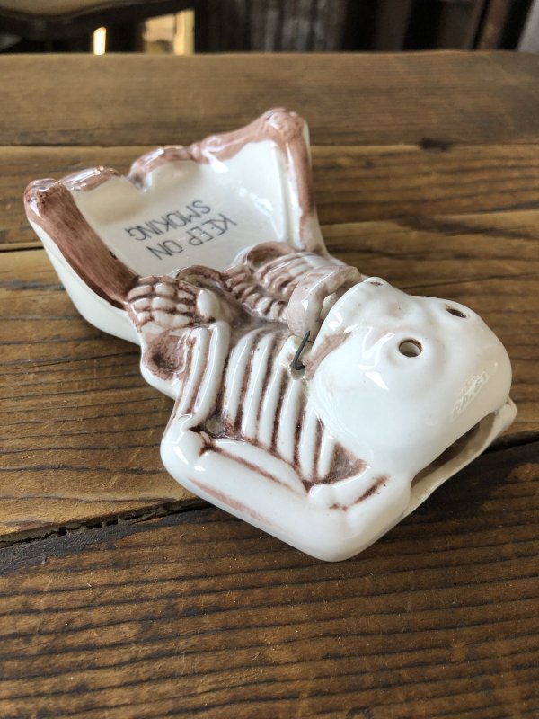 画像4: Vintage Nodding Skeleton KEEP ON SMOKING Ceramic Ashtray Made in JAPAN (A388)