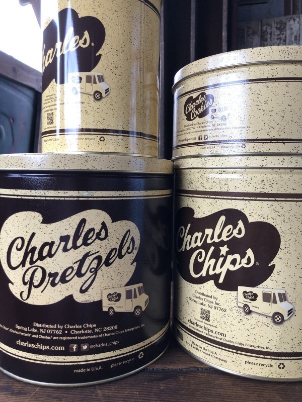 画像12: Charles Chips Advertising Cookie Tin Can (A397)