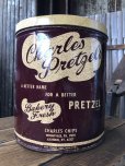 画像8: Vintage Charles Chips Advertising Pretzels Tin Can (A392) (8)