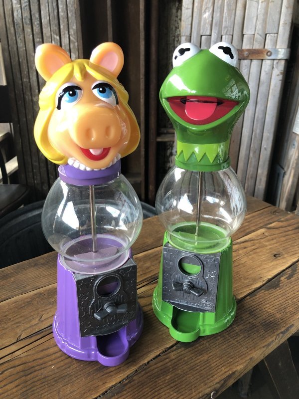 画像1: 00s The Muppet Show Kermit the Frog and Miss Piggy Gumball Machines (A400)