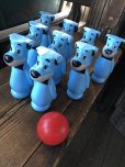画像4: 60s Hanna-Barbera Huckleberry Hound Bowling Pins Plastic Blow Mold Figures (A429)  (4)