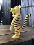 画像2: Vintage Disney Winnie The Pooh Tigger Vinyl Doll (A484) (2)