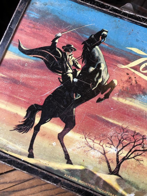 画像6: 50s Vintage Lunch Box Zorro (A578)