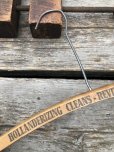 画像2: Vintage USA Advertising Wood Hanger HOLLANDERIZING CLEANS (A596) (2)